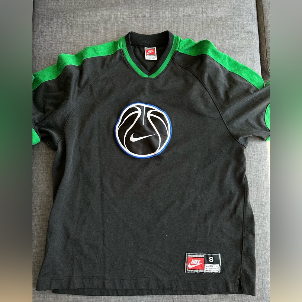 Vintage 90’s Nike Basketball Center Swoosh Warm Up Shirt Small Black-Green - Picture 2 of 4